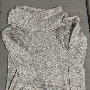 Kensie Speckled Cowl Neck Sweater in Gray